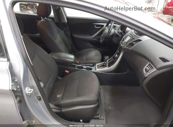5NPDH4AE8GH689360 2016 HYUNDAI ELANTRA Silver Front interior view