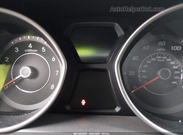 5NPDH4AEXGH717434 2016 HYUNDAI ELANTRA Silver Widok tylnych siedzeń