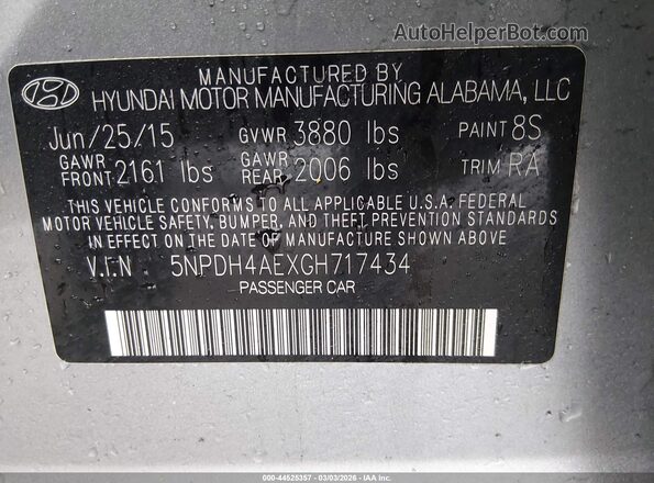 5NPDH4AEXGH717434 2016 HYUNDAI ELANTRA Silver Widok komory silnika