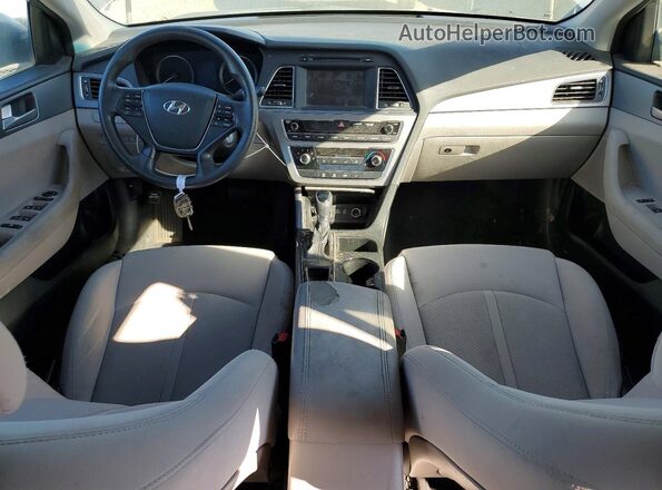 5NPE24AF0GH377886 2016 HYUNDAI SONATA Серебряный Вид панели приборов