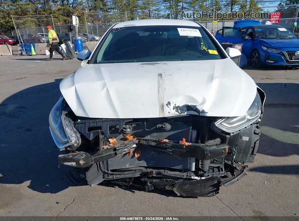 5NPE24AF0KH818327 2019 HYUNDAI SONATA White Widok wnętrza z tyłu