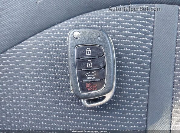 5NPE24AF0KH818327 2019 HYUNDAI SONATA White Widok deski rozdzielczej