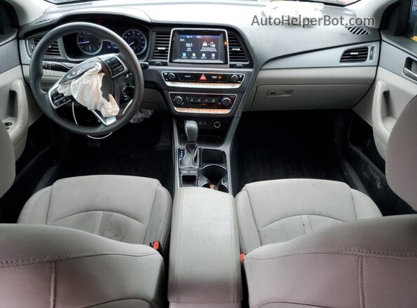 5NPE24AF3KH819987 2019 HYUNDAI SONATA Silver Dashboard view