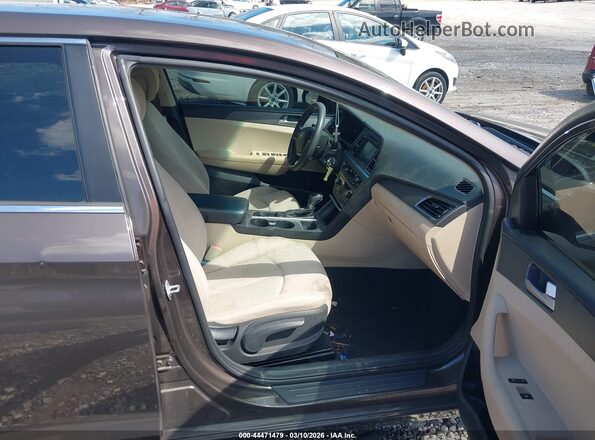 5NPE24AF5GH348951 2016 HYUNDAI SONATA Brown Вид салону спереду