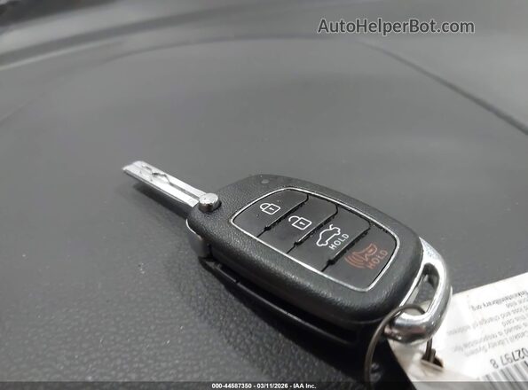 5NPE24AF5KH747934 2019 HYUNDAI SONATA White 