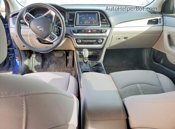 5NPE24AF5KH791903 2019 HYUNDAI SONATA Синий Вид панели приборов