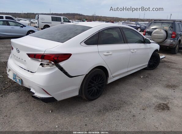 5NPE24AF5KH806951 2019 HYUNDAI SONATA White Trasero derecho