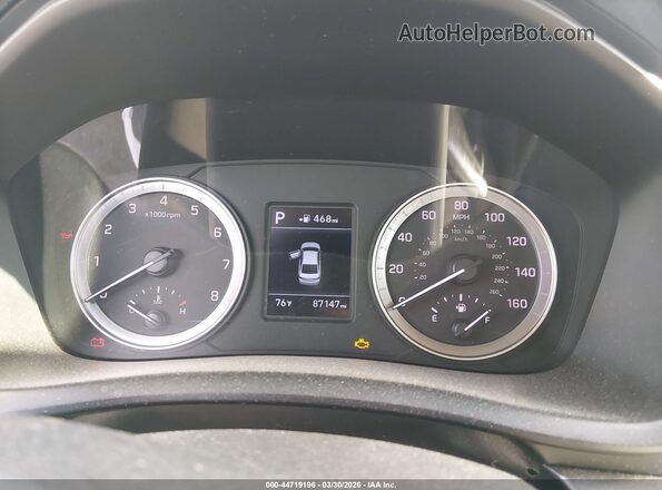 5NPE24AF7JH676444 2018 HYUNDAI SONATA White Vista de los asientos traseros