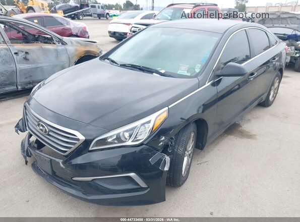 5NPE24AF8HH500948 2017 HYUNDAI SONATA Black Przód lewy