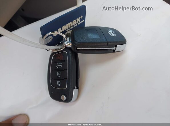 5NPE24AF9KH769581 2019 HYUNDAI SONATA Silver 