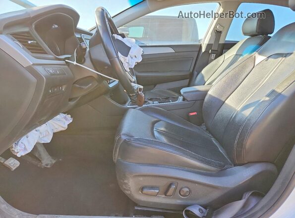 5NPE34AF0KH803887 2019 HYUNDAI SONATA White Вид салону спереду