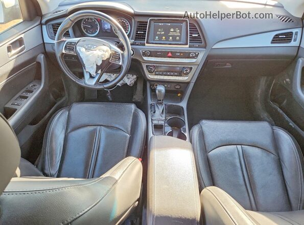 5NPE34AF0KH803887 2019 HYUNDAI SONATA White Вид панелі приладів