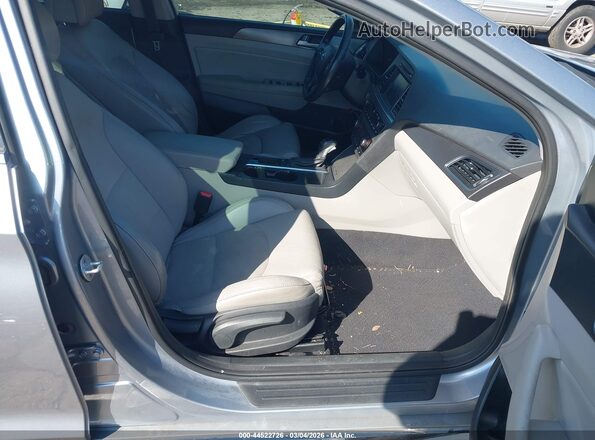 5NPE34AF1HH460290 2017 HYUNDAI SONATA Silver 