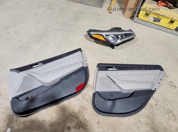 5NPE34AF6HH572633 2017 HYUNDAI SONATA Белый Вид подкапотного пространства