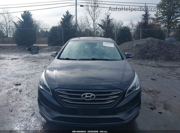 5NPE34AF8HH506777 2017 HYUNDAI SONATA Черный Вид задней части салона