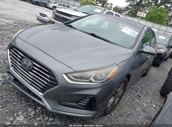 5NPE34AF8JH636970 2018 HYUNDAI SONATA Gray წინა მარცხენა ხედი სამი მეოთხედიდან