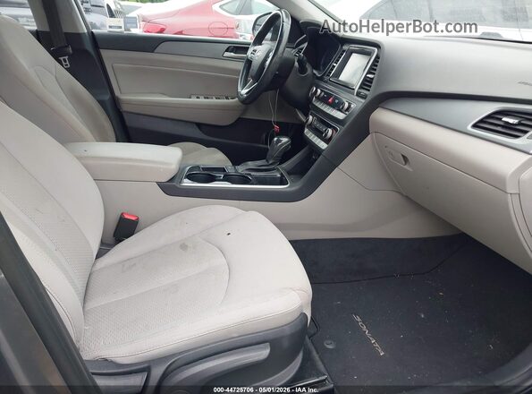 5NPE34AF8JH636970 2018 HYUNDAI SONATA Gray წინა სალონის ხედი