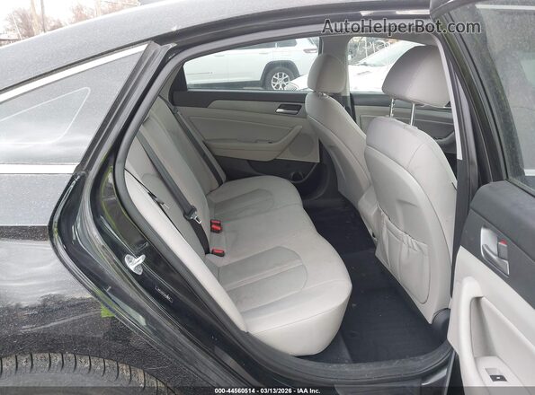 5NPE34AF9JH631826 2018 HYUNDAI SONATA Black VIN sticker view