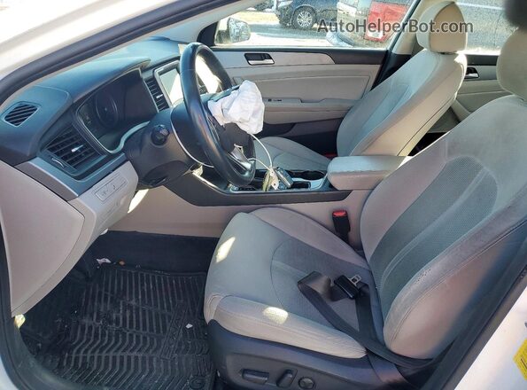 5NPE34AFXJH635125 2018 HYUNDAI SONATA Белый Вид салона спереди