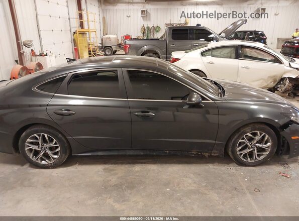 5NPEF4JA0MH083439 2021 HYUNDAI SONATA Gray Սալոնի հետևի տեսք