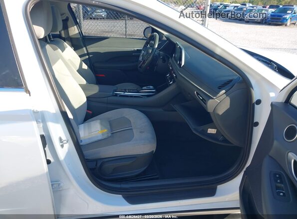 5NPEF4JA1MH078377 2021 HYUNDAI SONATA White Vista interior delantera
