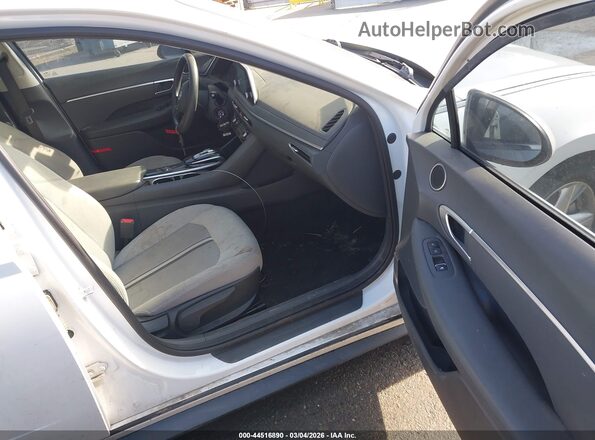 5NPEG4JA9MH127015 2021 HYUNDAI SONATA White Front interior view