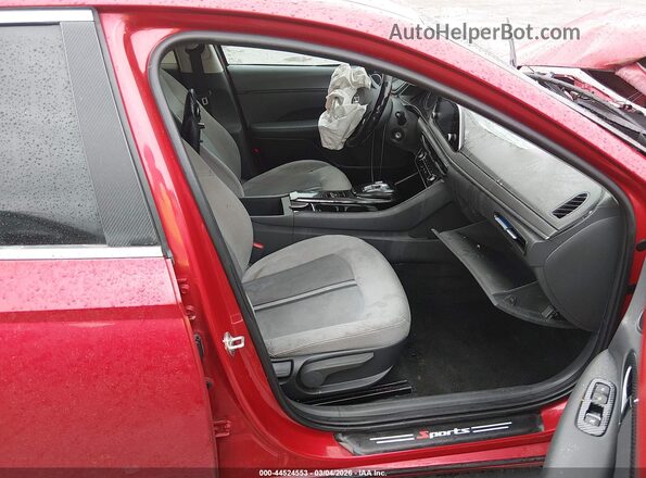 5NPEG4JAXMH071120 2021 HYUNDAI SONATA Red Vista interior delantera