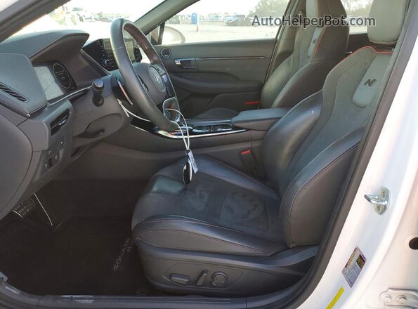 5NPEK4JCXMH131705 2021 HYUNDAI SONATA White Front interior view