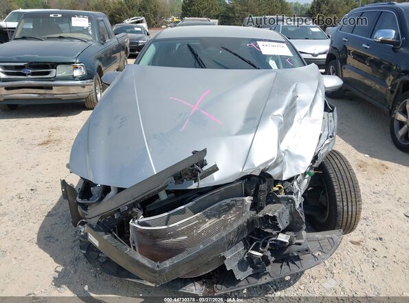 5NPLL4AG3NH058444 2022 HYUNDAI ELANTRA Silver Դիմացի տեսք