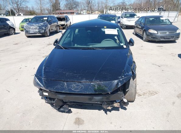 5NPLL4AG6MH050448 2021 HYUNDAI ELANTRA Black წინა ხედი