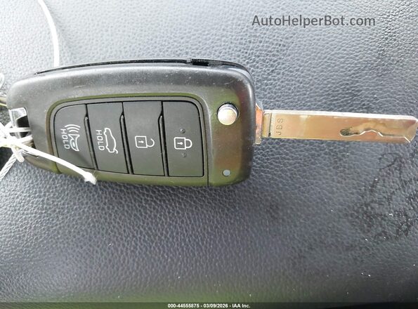 5NPLL4AG9MH047589 2021 HYUNDAI ELANTRA Белый Вид панели приборов