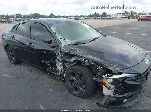 5NPLM4AG0MH011769 2021 HYUNDAI ELANTRA Черный Вид спереди