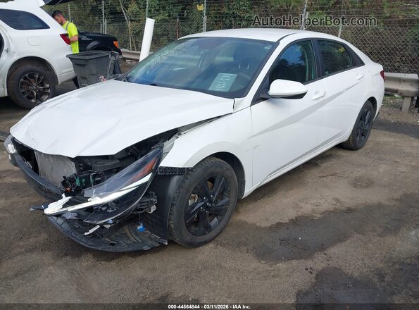 5NPLM4AG1MH019928 2021 HYUNDAI ELANTRA White 