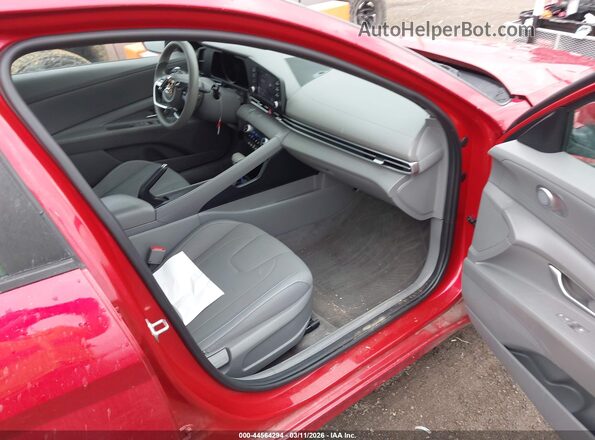 5NPLM4AG2MH017539 2021 HYUNDAI ELANTRA Red Вид салону спереду