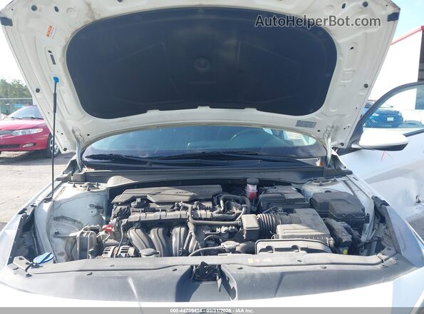 5NPLM4AG3MH006842 2021 HYUNDAI ELANTRA White Հետևի տեսք