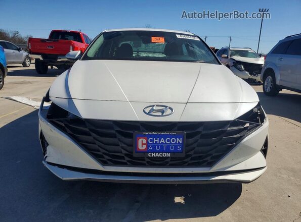 5NPLM4AG3MH046371 2021 HYUNDAI ELANTRA White Front view