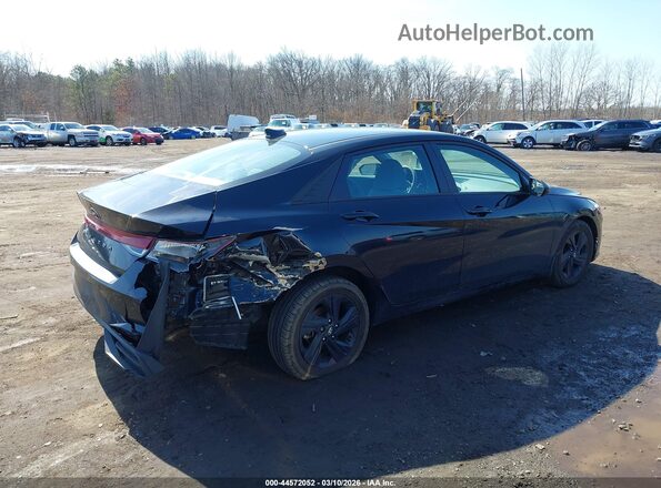 5NPLM4AG3NH056741 2022 HYUNDAI ELANTRA White Вид спереду