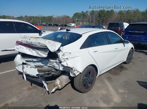 5NPLM4AG5NH078921 2022 HYUNDAI ELANTRA White Trasero derecho