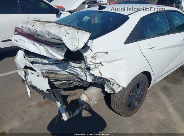 5NPLM4AG5NH078921 2022 HYUNDAI ELANTRA White 