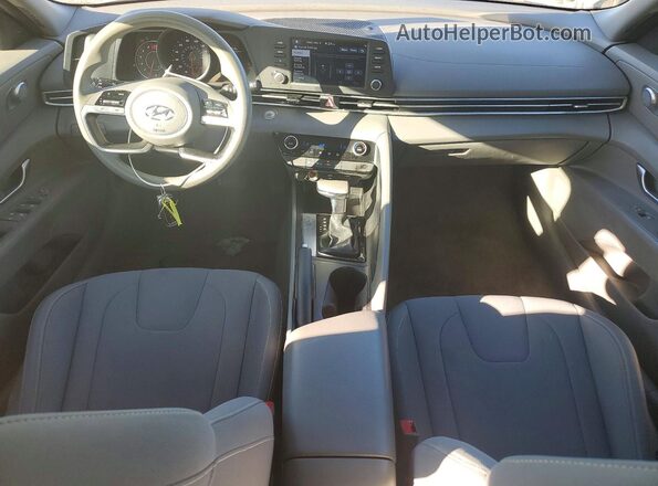 5NPLM4AG9MH030286 2021 HYUNDAI ELANTRA Белый Вид панели приборов