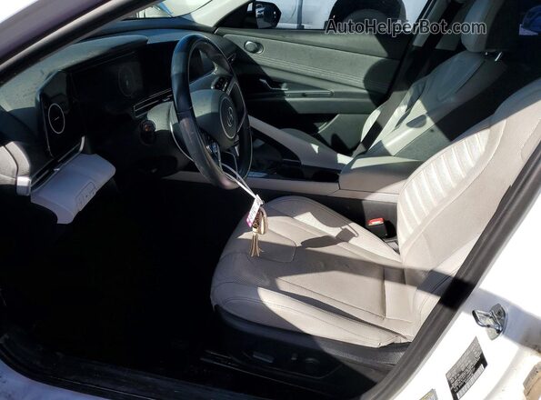 5NPLP4AG5MH015551 2021 HYUNDAI ELANTRA White Սալոնի դիմացի տեսք