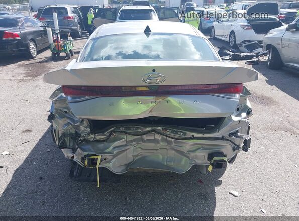 5NPLS4AG5MH006704 2021 HYUNDAI ELANTRA Silver 
