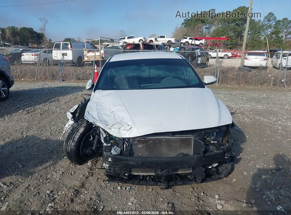 5NPLS4AG5NH084823 2022 HYUNDAI ELANTRA White Widok wnętrza z tyłu