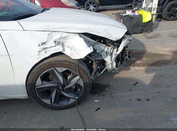 5NPLS4AG6PH119694 2023 HYUNDAI ELANTRA White 