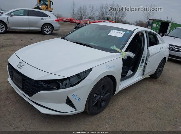 5NPLS4AG7NH071605 2022 HYUNDAI ELANTRA White Front view