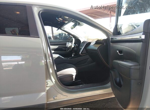 5NTJB4DEXRH117467 2024 HYUNDAI SANTA CRUZ Green Widok wnętrza z przodu