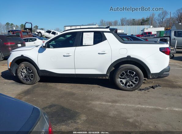 5NTJDDAF8NH036355 2022 HYUNDAI SANTA CRUZ White 360 interior view