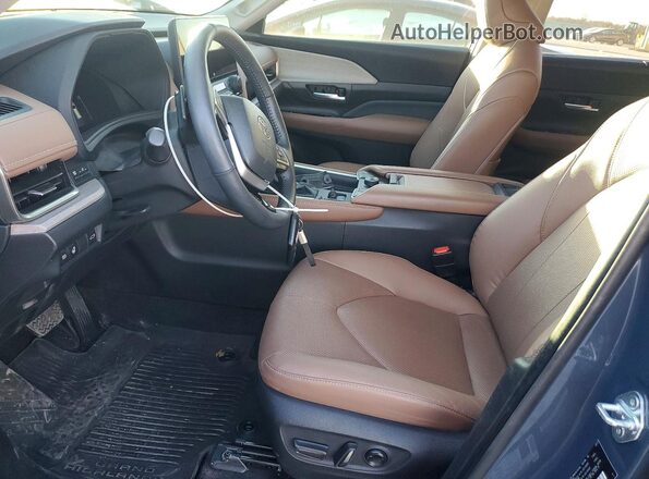 5TDAAAB53RS018583 2024 TOYOTA GRAND Gray Widok wnętrza z przodu