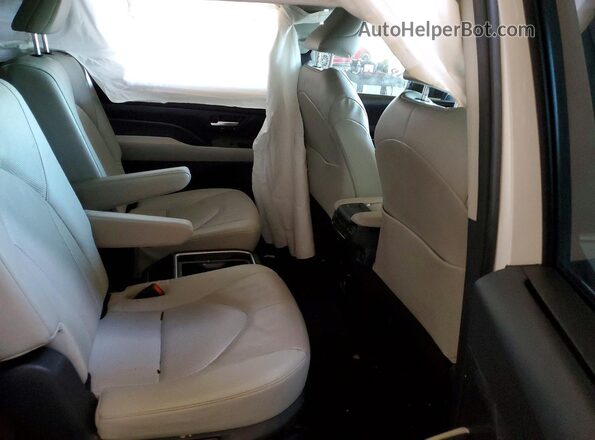 5TDAAAB55RS012803 2024 TOYOTA GRAND White Rear interior view