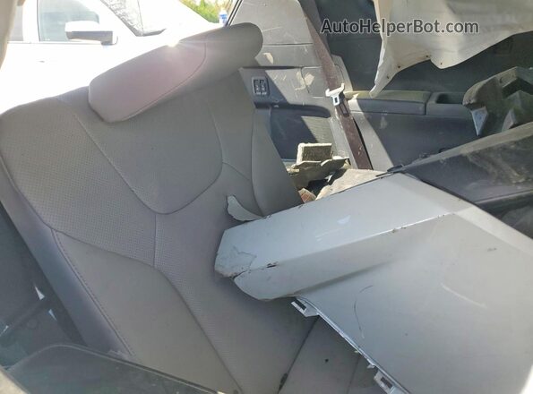 5TDAAAB62SS025345 2025 LEXUS TX White Widok wnętrza z tyłu